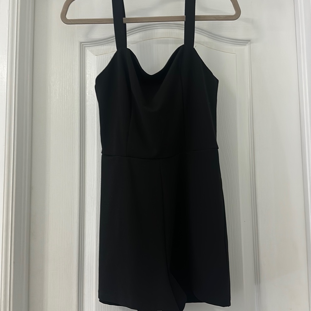 Black romper NWOT